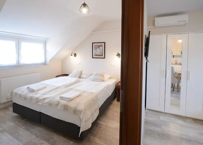 Illaberek Panzio Pensjonat 4*