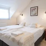 Illaberek Panzio Gasthof 4*