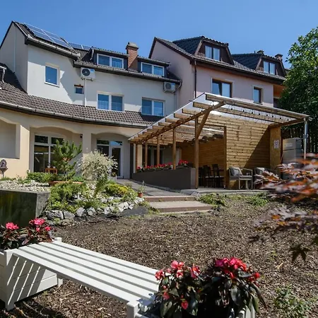 Guest house Illaberek Panzio