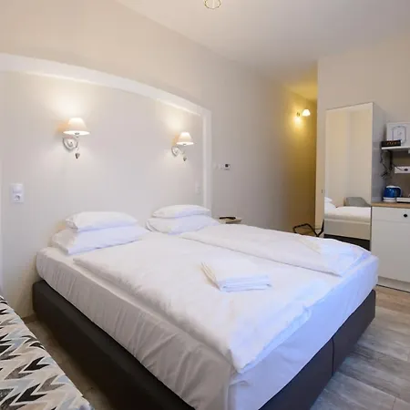 Illaberek Panzio Guest house Eger