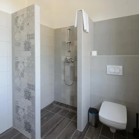 Illaberek Panzio 4* إغير