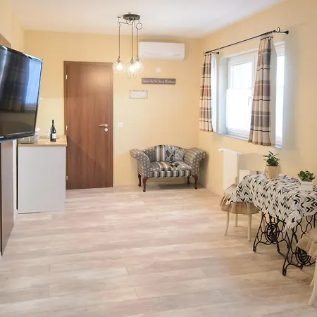 Illaberek Panzio Guest house