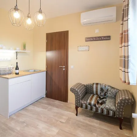 Guest house Illaberek Panzio *