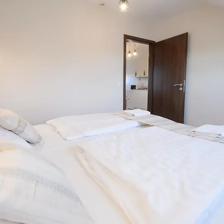 Illaberek Panzio 4*