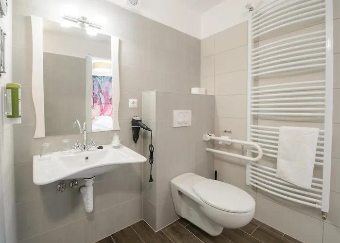 Illaberek Panzio 4* Eger