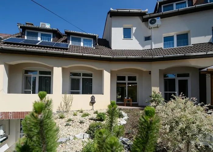 Illaberek Panzio 4*